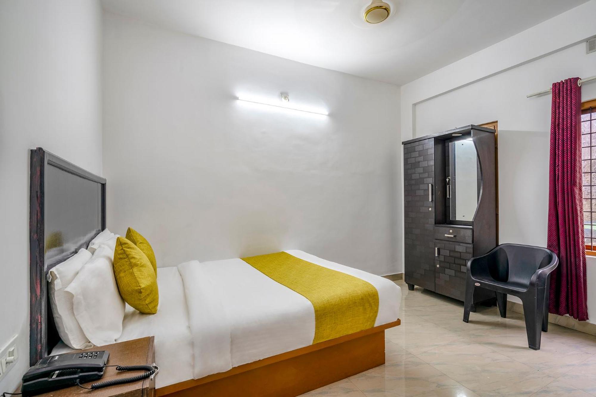 Fabhotel Abrigo Residency Anaviratty Exterior photo