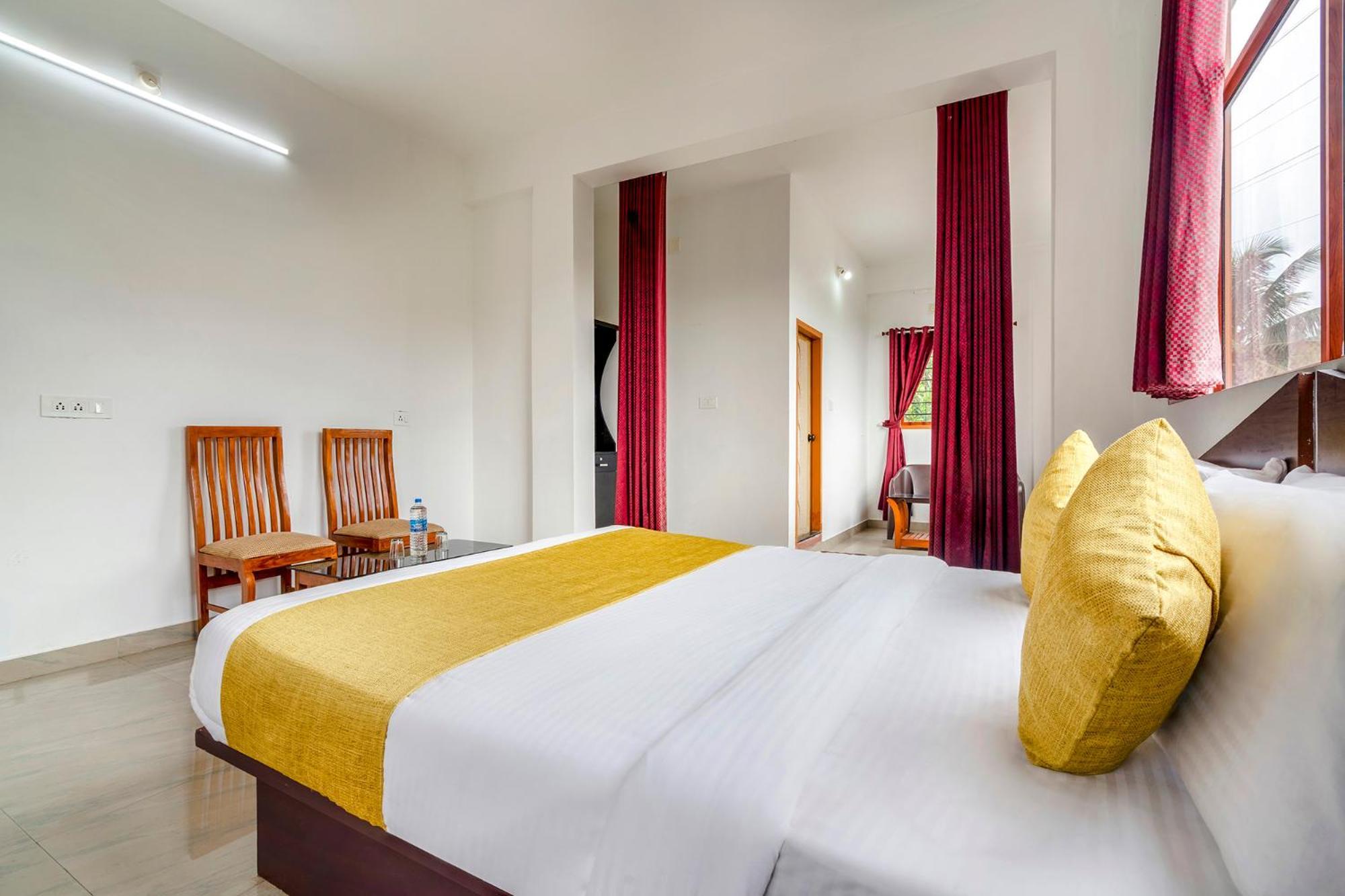 Fabhotel Abrigo Residency Anaviratty Exterior photo