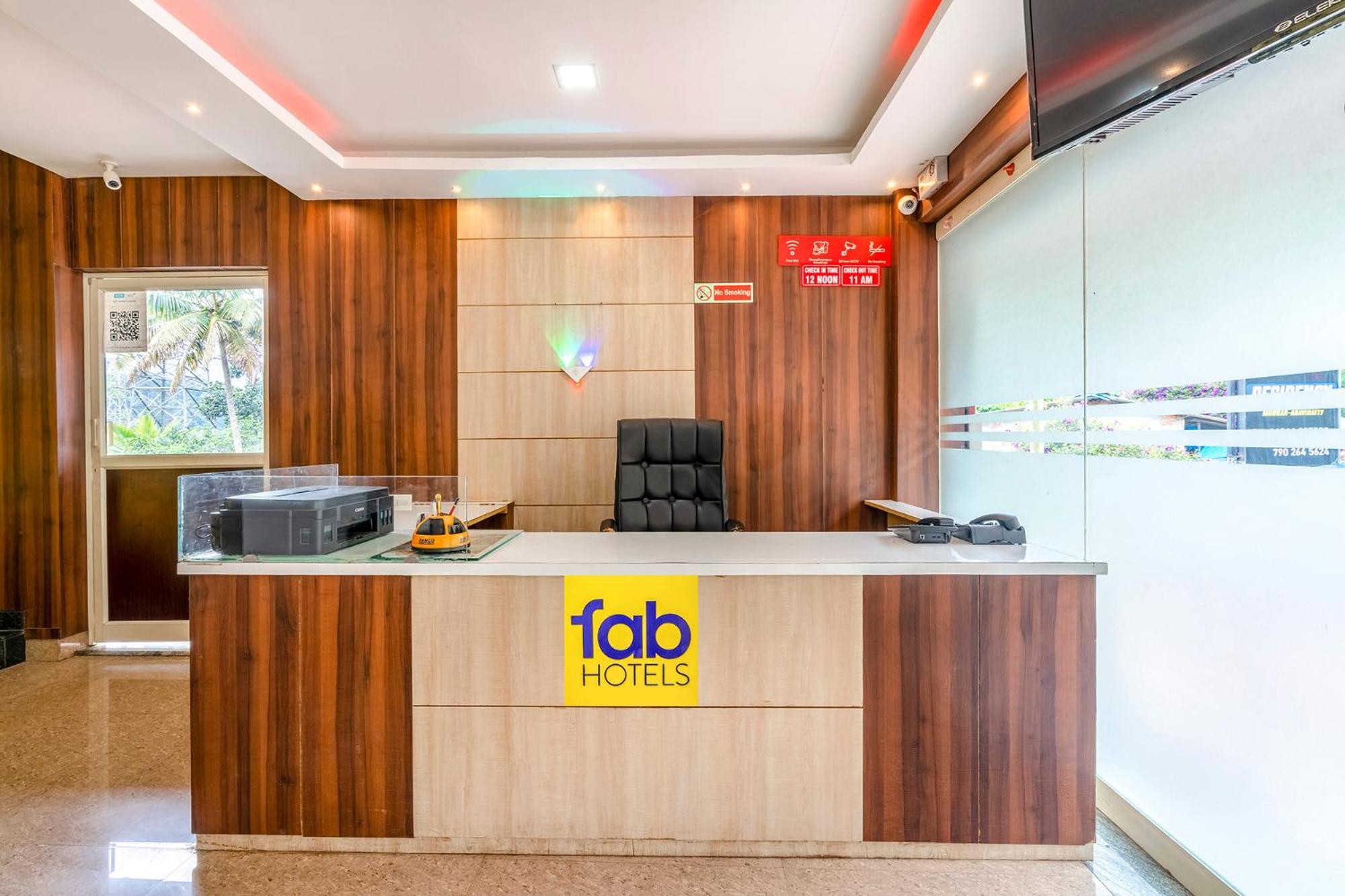 Fabhotel Abrigo Residency Anaviratty Exterior photo